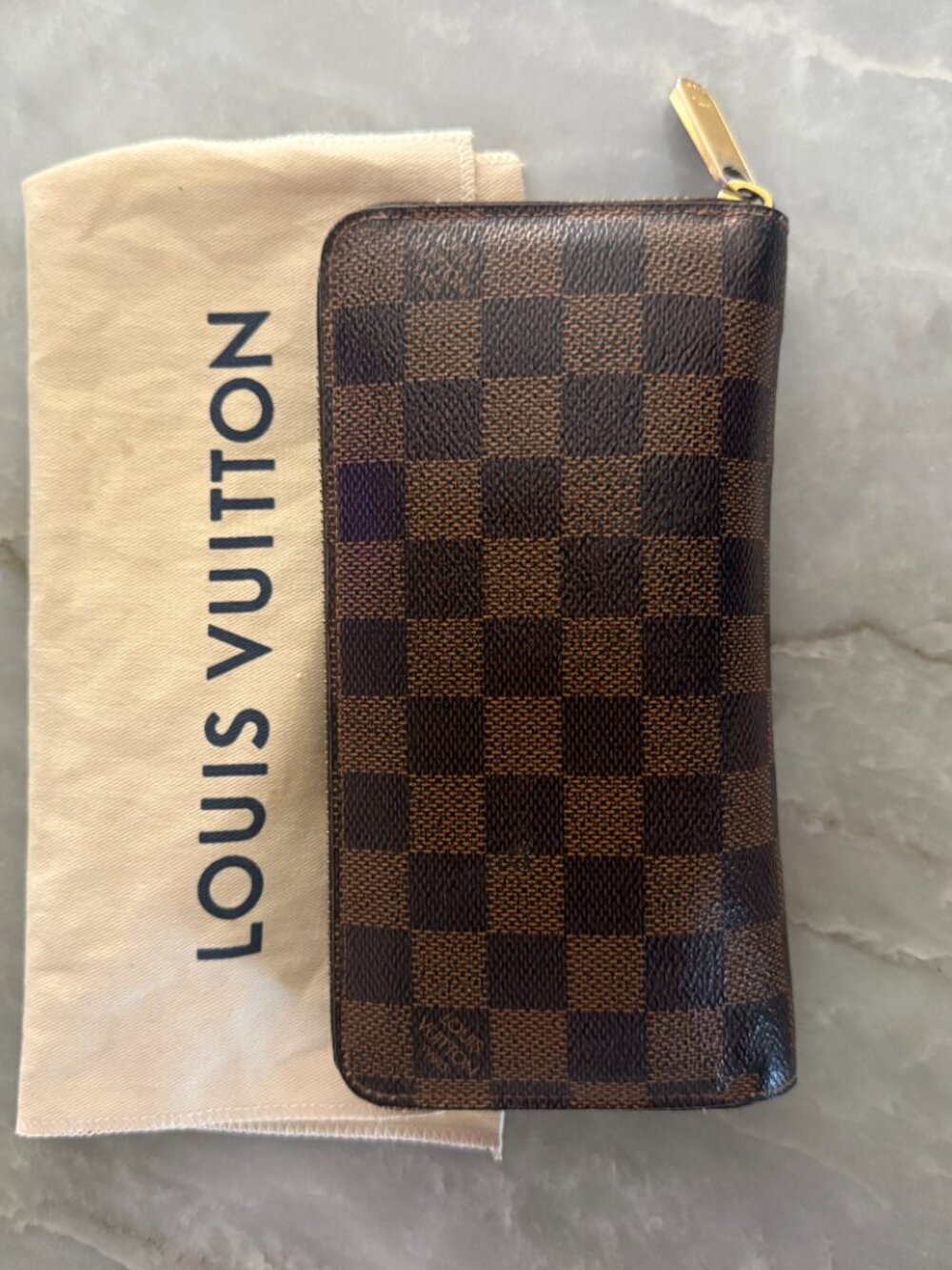 Louis Vuitton Damier Ebene Zippy Wallet